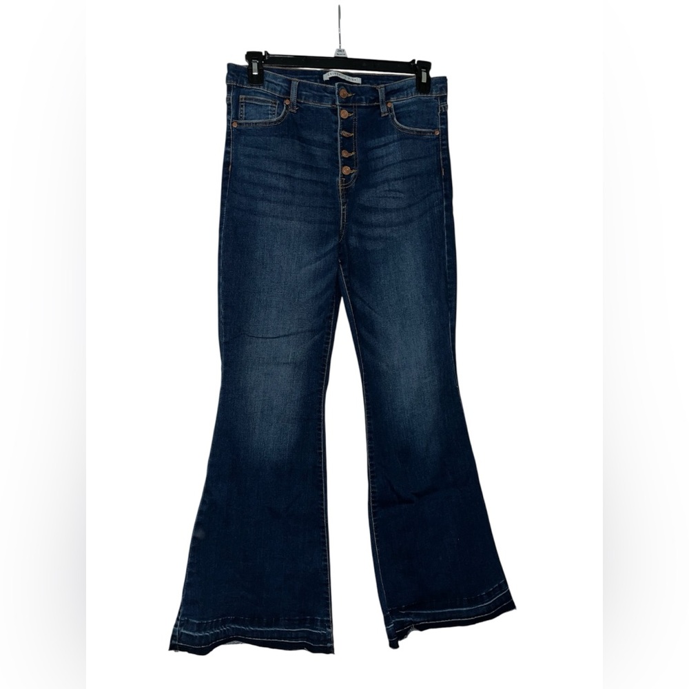 Celebrity Pink Flare Jeans | NWOT | 13/31